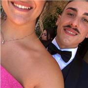 Sono laureata in letteratura italiana e sono una madrelingua francese